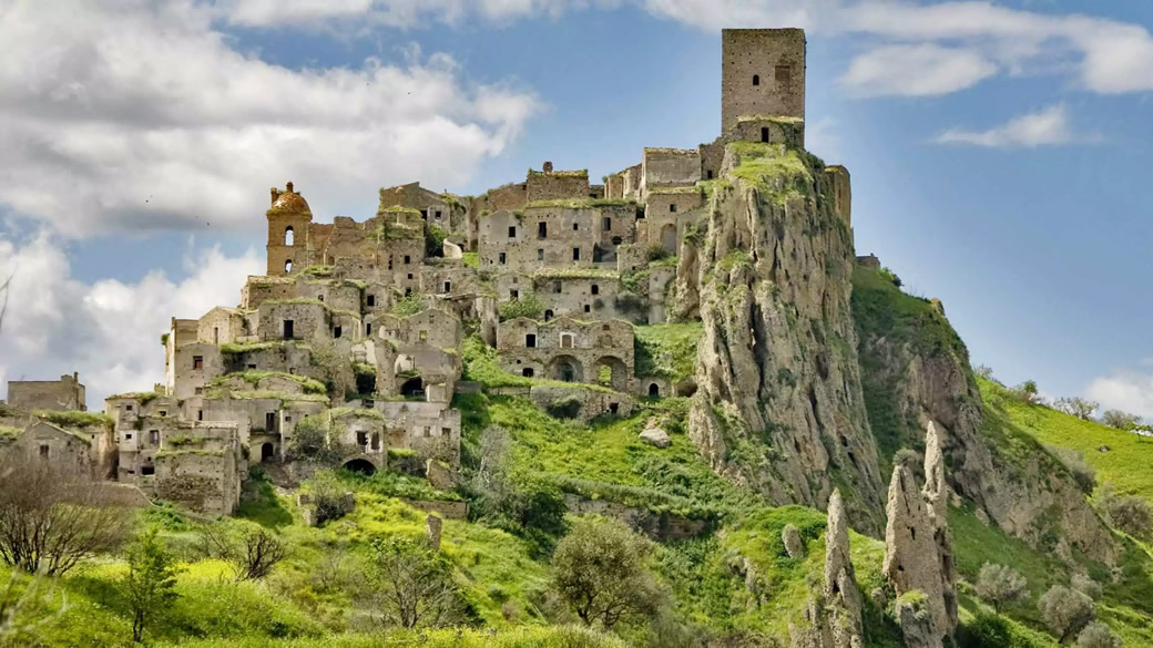 Campomaggiore e Craco – Le città fantasma